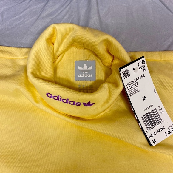 Adidas original ⭐️hicollartee🫶 - Picture 2 of 4